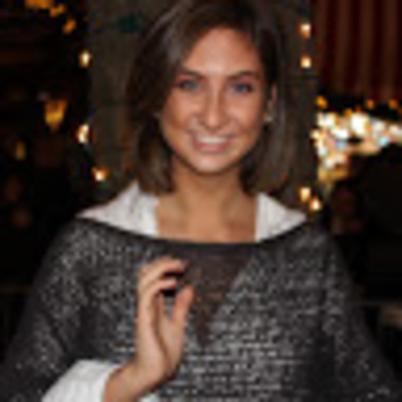 Profile Picture of Celine Mclaughlin (@cemcla2) on Poshmark