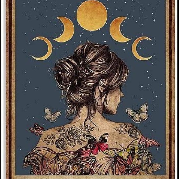 Profile Picture of Chy Feichko (@chyluvin) on Poshmark