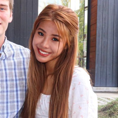 Profile Picture of Ivory R Nguyen (@Ivoryrowen) on Twitter