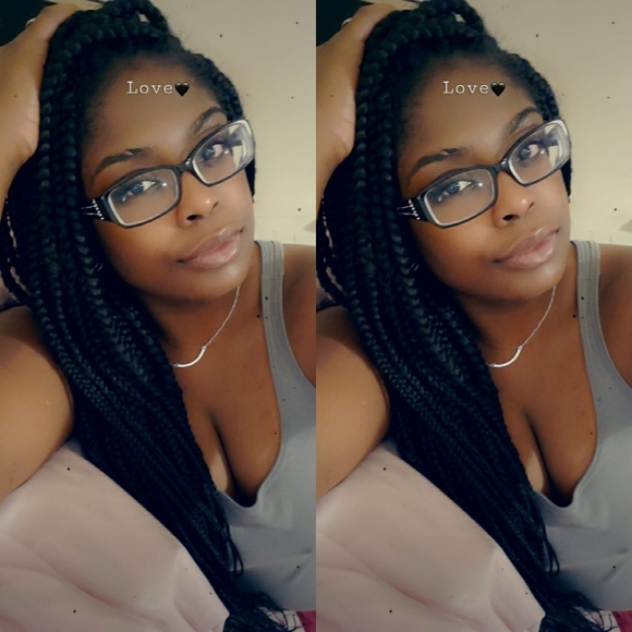 Profile Picture of Qiana Burnett (@qiana92) on Poshmark