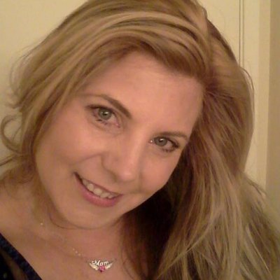 Profile Picture of Lori Simmons (@Lora_bell) on Twitter