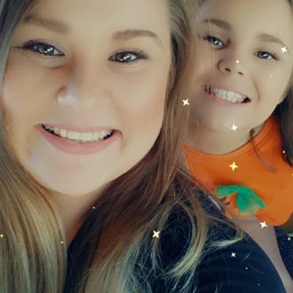 Profile Picture of Ashley Sharp (@ashleysharp597) on Poshmark