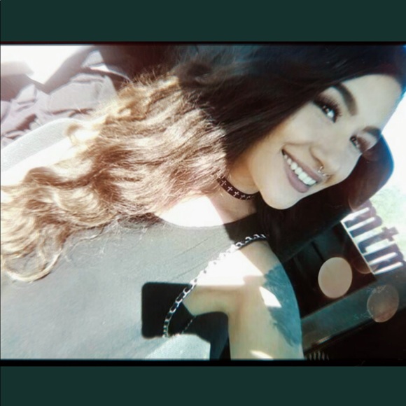 Profile Picture of Kelsie Flegel (@kelsiejay666) on Poshmark