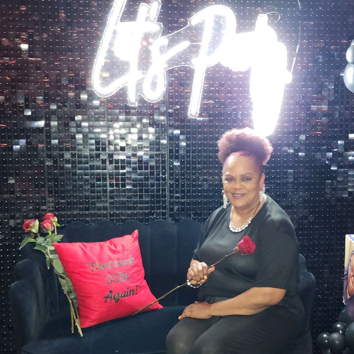 Profile Picture of shearayhooks (@shearayhooks) on Tiktok
