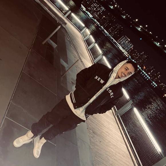 Profile Picture of Omar Hafez (@omarhafez42) on Poshmark