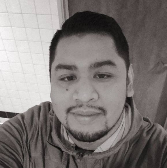 Profile Picture of Emilio c Blanco (@emblanco23) on Poshmark