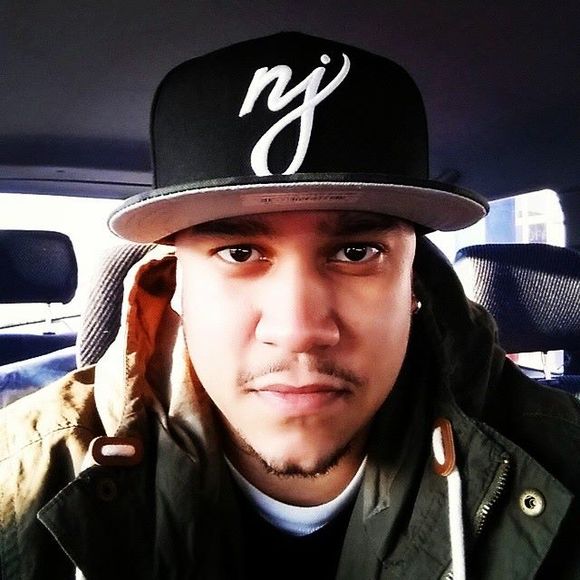 Profile Picture of Carlos Genao (@cgenaovargas) on Poshmark