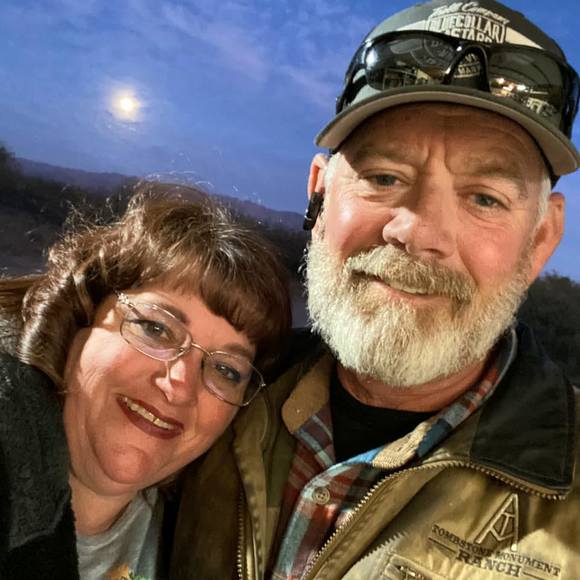 Michelle Desplinter - Poshmark Profile Picture of Michelle Desplinter (@m_desplinter) on Poshmark