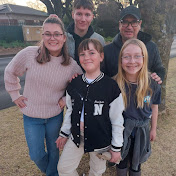 Profile Picture of Declan Golombick (@tumbomusicmix3038) on Youtube