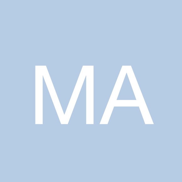 Profile Picture of Mavi Adagio (@madagio1) on Poshmark