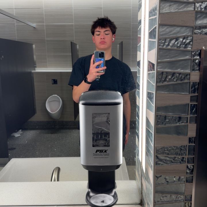 Profile Picture of Nick_masulit (@nicholasmasulit) on Tiktok
