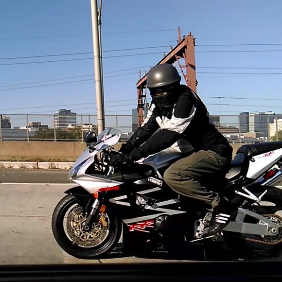 Profile Picture of Umar Abdallah (@umar7) on Poshmark