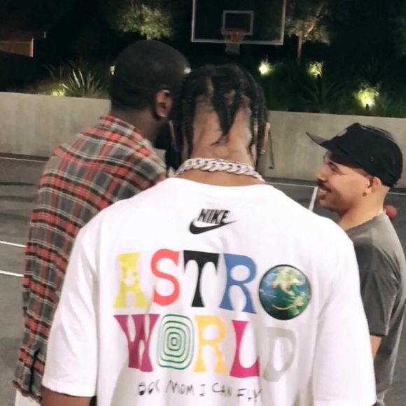 Profile Picture of Leonard Kennedy (@leonardk999) on Poshmark