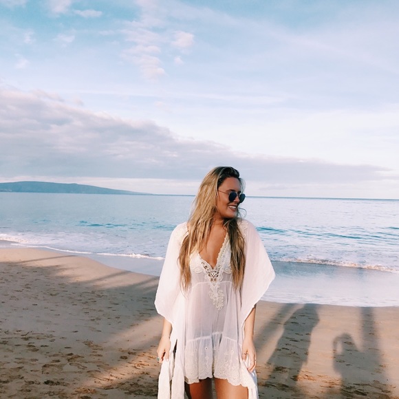 Profile Picture of Val Grinberg (@vaaaall) on Poshmark