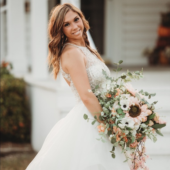 Profile Picture of Miranda Nixon (@mirandanixon) on Poshmark