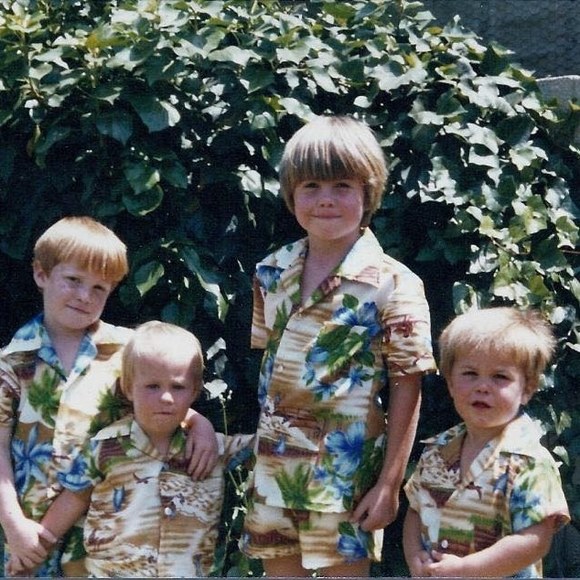 Profile Picture of Kathy Lowdermilk (@lowdermilk54) on Poshmark