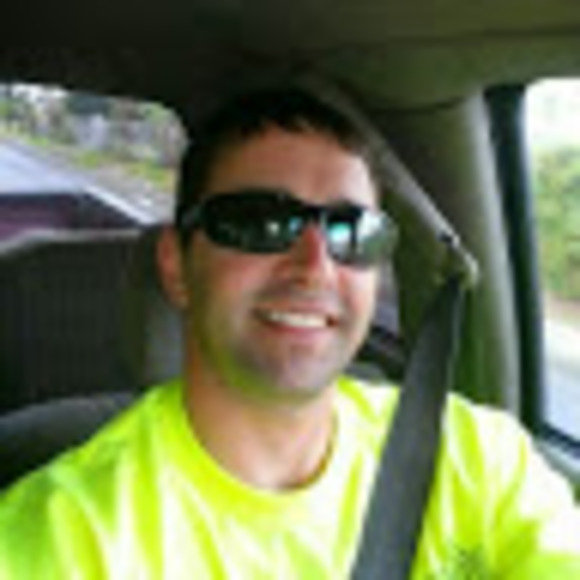 Profile Picture of Justin Fossiano (@justinfossiano) on Poshmark