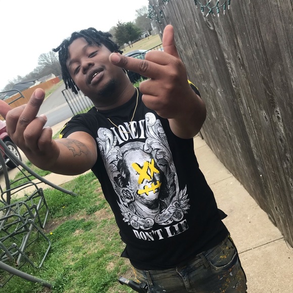 Profile Picture of Deshuntavious Jackson (@5lime21) on Poshmark