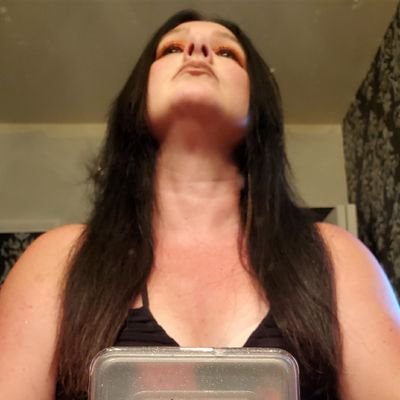 Profile Picture of Becky Moyzan (@BMoyzan) on Twitter
