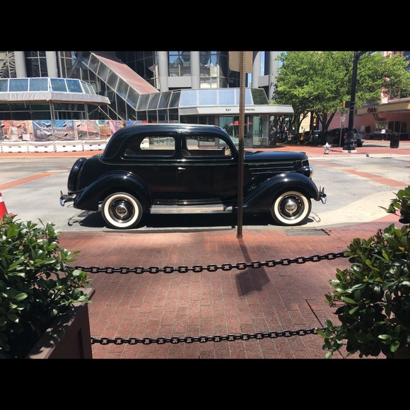 Profile Picture of Jewel Lautner (@aghhhcomeon) on Poshmark