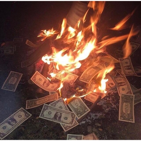 Profile Picture of Mike Cruz (@macc224) on Poshmark