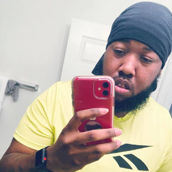 Profile Picture of James Singletary (@iamjnine) on Poshmark