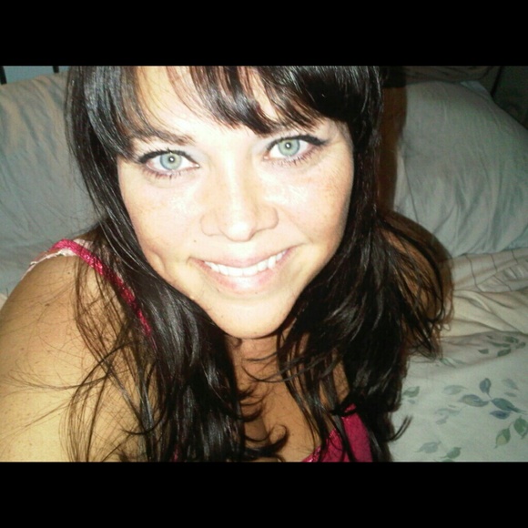 Profile Picture of Christa Wilson (@noah2204) on Poshmark