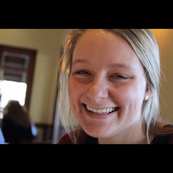 Profile Picture of Torrey Busboom (@tbusboom) on Poshmark