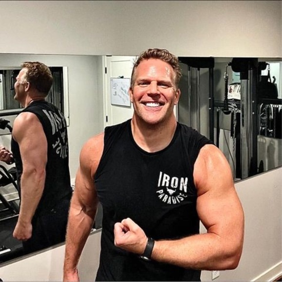 Profile Picture of Brian Stromberg (@stromberbj04) on Poshmark