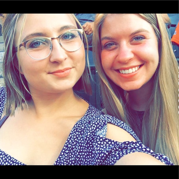 Profile Picture of Megan Kopfmann (@megan_kopfmann) on Poshmark