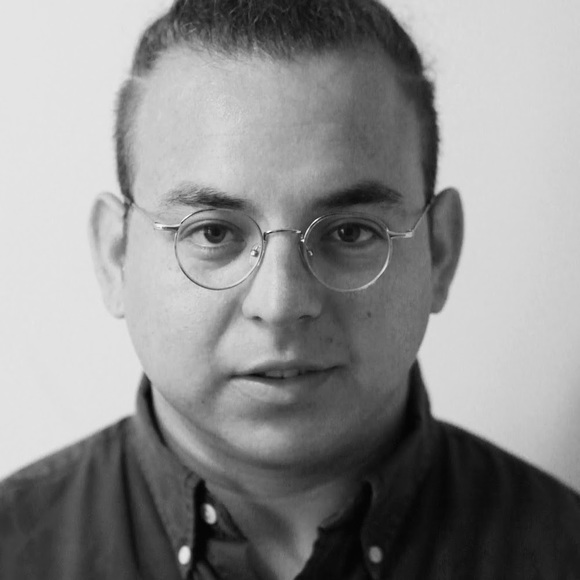 Profile Picture of Luis Corzo (@luiscorzo) on Poshmark