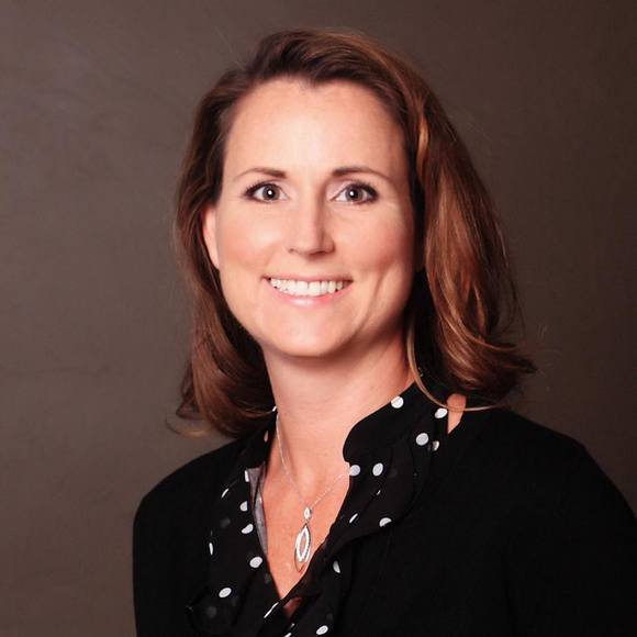 Profile Picture of Tracey Mullins (@traceymullins) on Poshmark