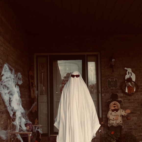 Profile Picture of Jillian Noel (@jilliannoel) on Poshmark