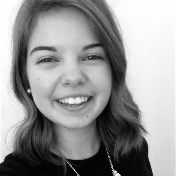 Profile Picture of Avery Lacey (@aveaurelius) on Poshmark