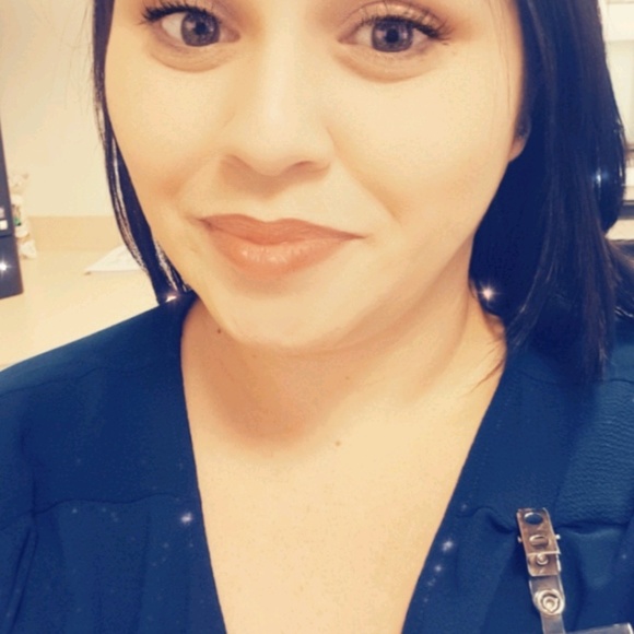 Profile Picture of Shawna Duenas-martinez (@ausleyawna) on Poshmark