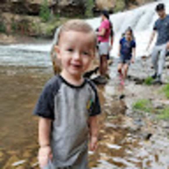 Profile Picture of Dominic Dropik (@dominicdropik66) on Poshmark