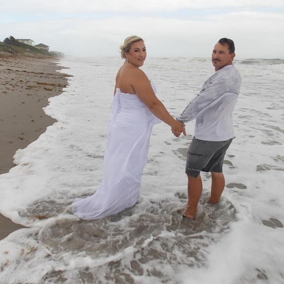 Profile Picture of Danielle Maas (@daniellemaas87) on Poshmark