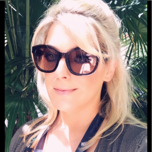 Profile Picture of Nicole Mcdermott (@nicicole18) on Poshmark