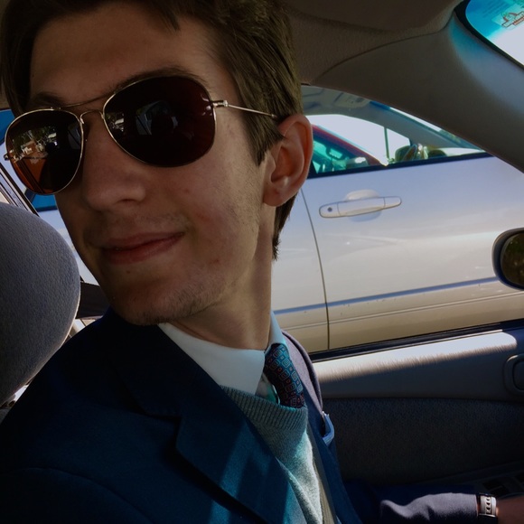 Profile Picture of Brian Bishop (@brian110) on Poshmark