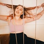 Profile Picture of Annie Grant (@anniecanflyhigh) on Instagram