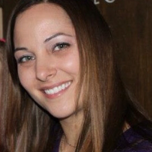 Profile Picture of Jennaca Markoe (@jennaca27) on Poshmark
