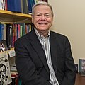Profile Picture of Robin Sickleson Wikipedia