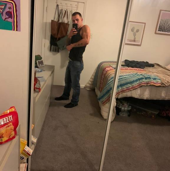 Profile Picture of Nick Waskowitz (@nickwaskowitz) on Poshmark