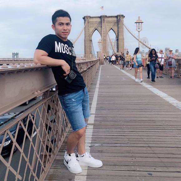 Profile Picture of Bảo Bảo (@gilsedwardvan) on Poshmark