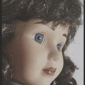 Profile Picture of CREEPY DOLL (@UnicornBob4ever) on Twitter