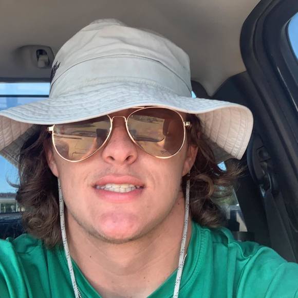 Brayden Nichols - Poshmark Profile Picture of Brayden Nichols (@brayden_nichols) on Poshmark