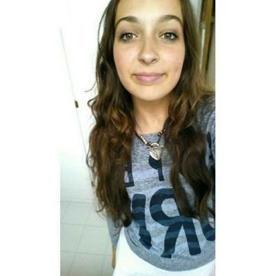 Profile Picture of Sarah Hilzendager (@sarahhilze) on Twitter