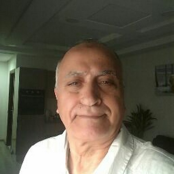 Profile Picture of Mohammed Ikhlef (@ikhlefmo1) on Poshmark