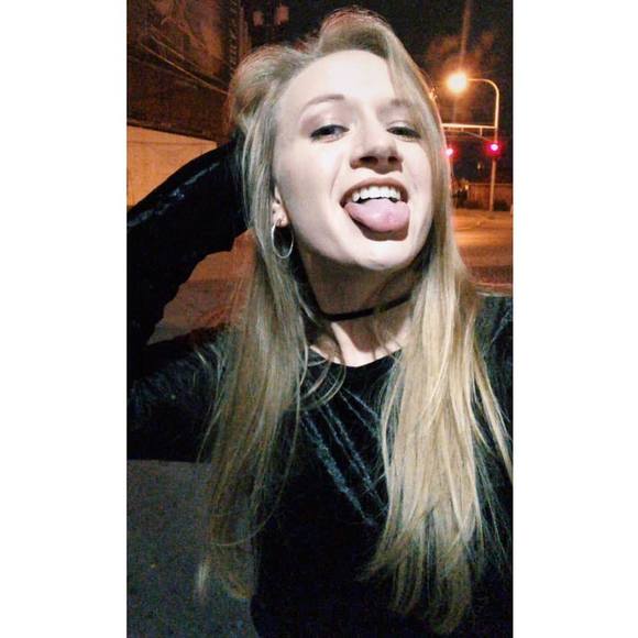 Profile Picture of Michaela Mahoney (@michaela16282) on Poshmark