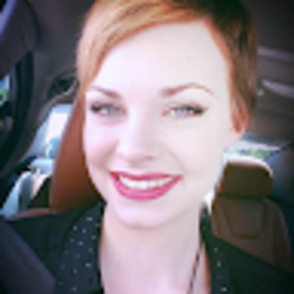 Profile Picture of Page Ellis (@pageellis) on Poshmark
